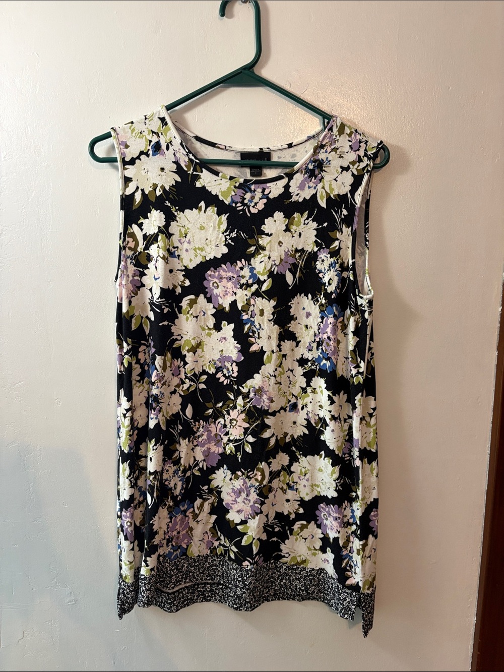 J.Jill Black Floral V-Neck Sleeveless Blouse Top – Blue Gray Yellow Print Size S